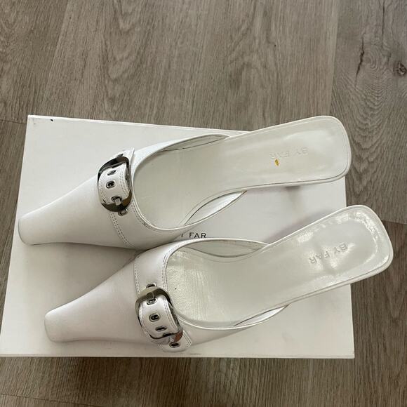 by far evelyn white lambskin leather sculpted kitten slip on heels mules size 38 - Picture 2 of 13